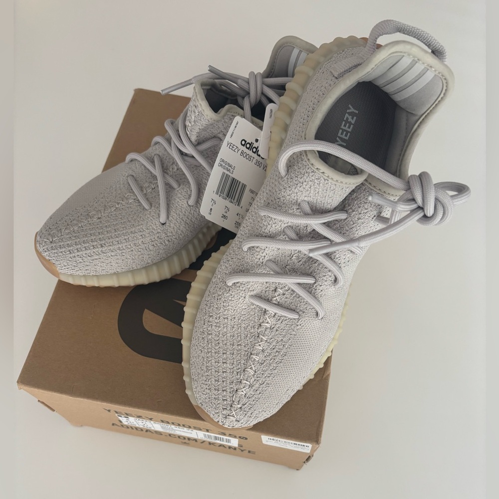 BNIB Yeezy Boost 350 V2 Sesame | Size US 8 | Adidas
